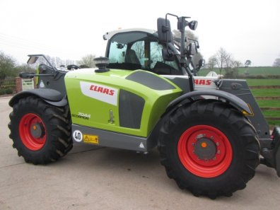 Claas Scorpion 7044