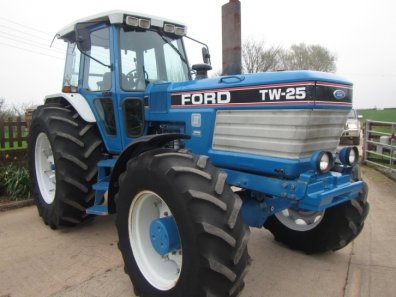 Ford TW25