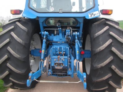 Ford TW25