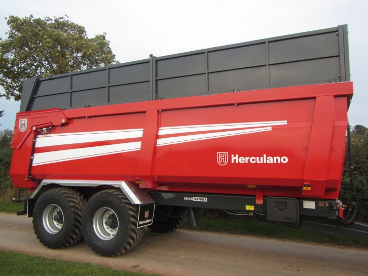 Herculano 18 Ton silage trailer