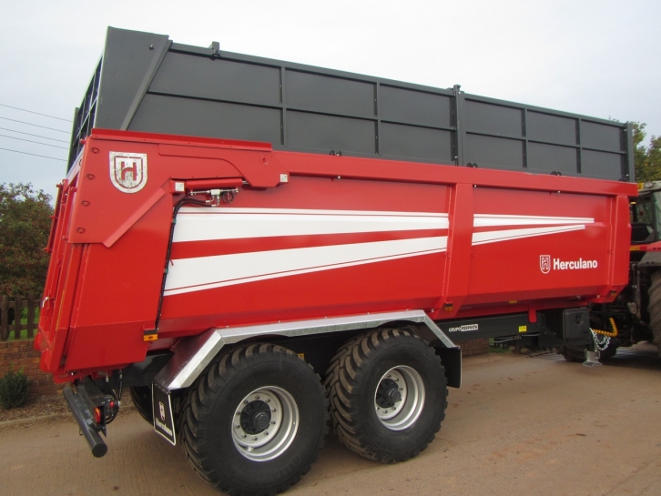 Herculano 18 Ton silage trailer