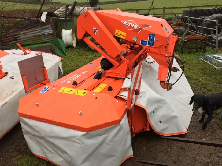 Kuhn FC 883   FC313D F triple mowers