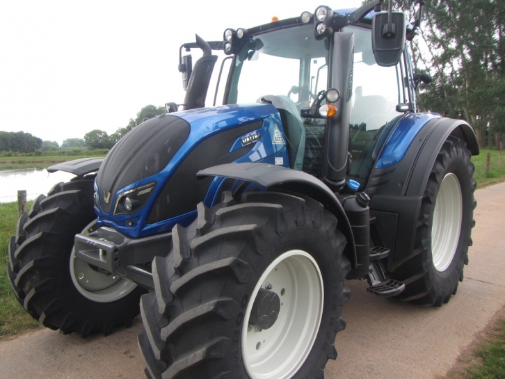 Valtra N174