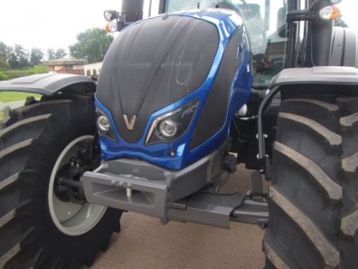 Valtra N174