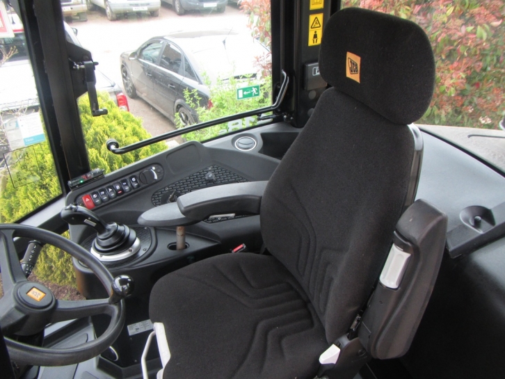 JCB 418S
