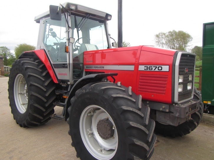 Massey Ferguson 3670