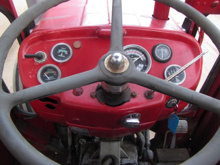 Massey Ferguson 135