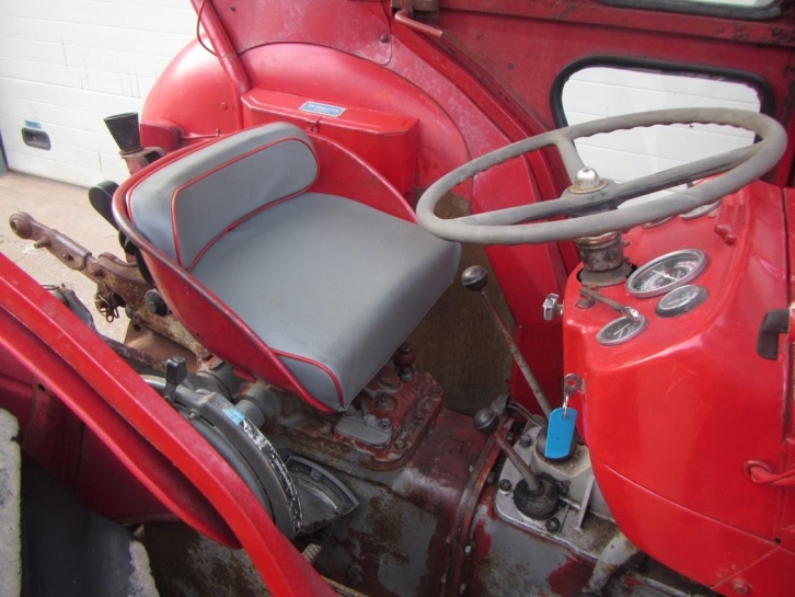 Massey Ferguson 135