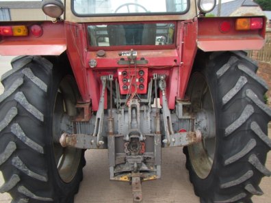 Massey Ferguson 575