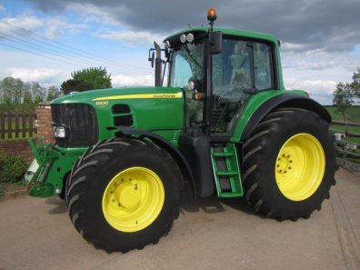 John Deere 6930