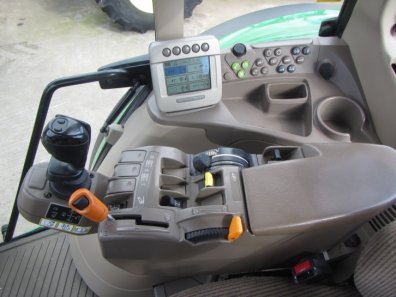 John Deere 6930