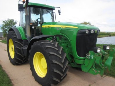 John Deere 8120