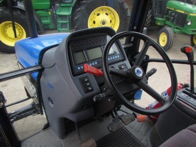 New Holland TS90