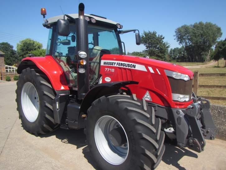 Massey Ferguson 7718 Exclusive