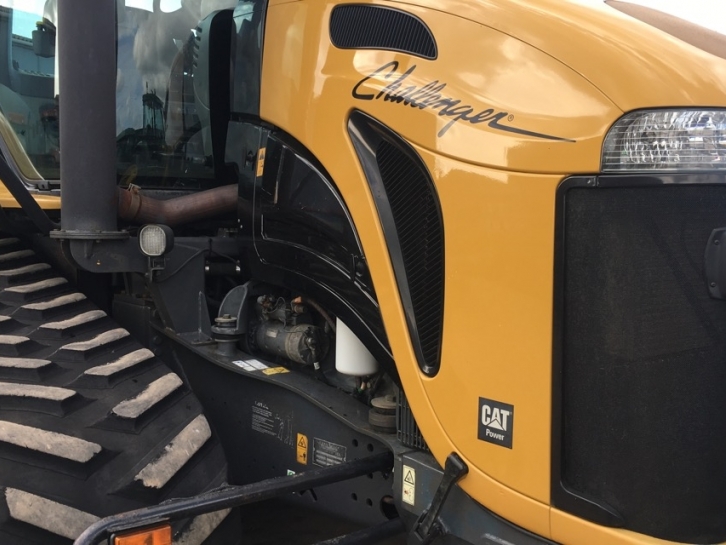 CAT 765