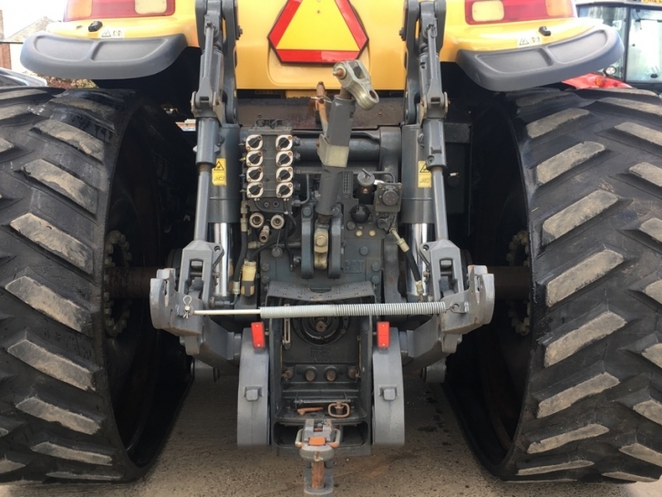 CAT 765
