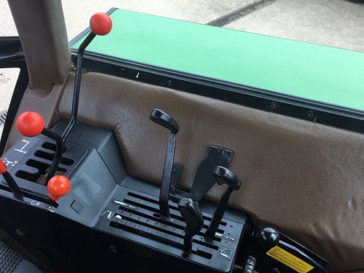 John Deere 3650