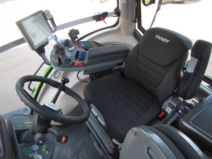 Fendt 828 Profi-Plus