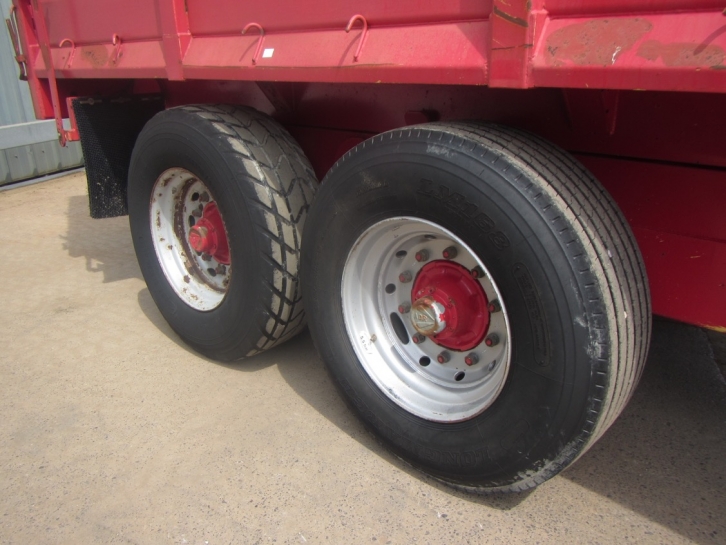Redrock 180/14.5 silage trailer