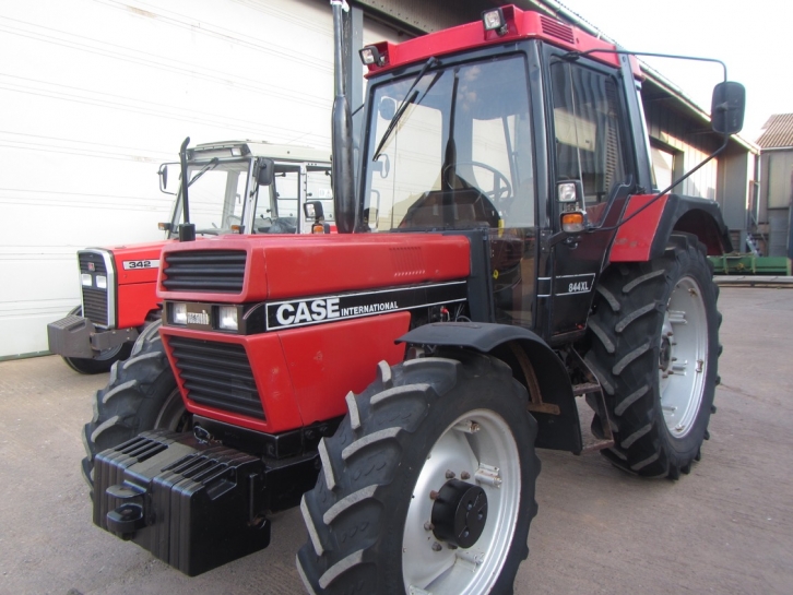 Case 844XL