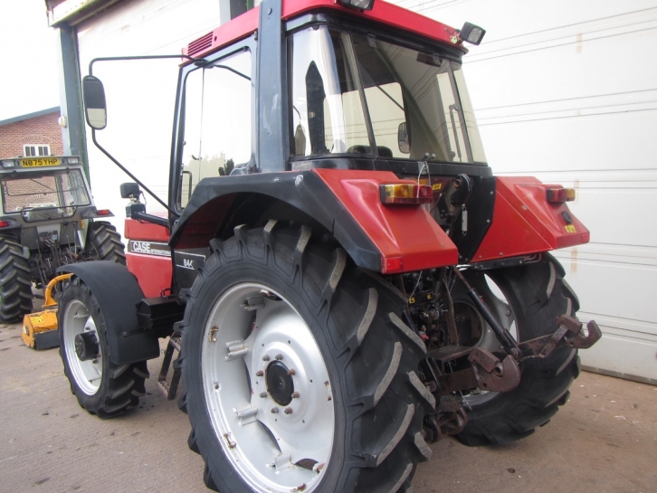 Case 844XL