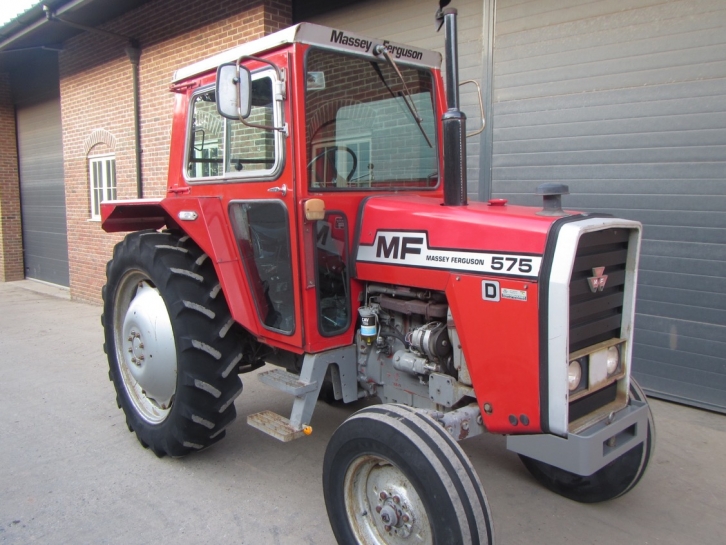 Massey Ferguson 575