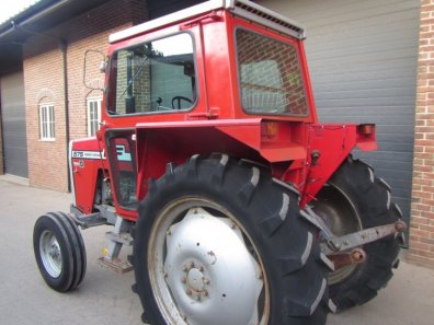 Massey Ferguson 575
