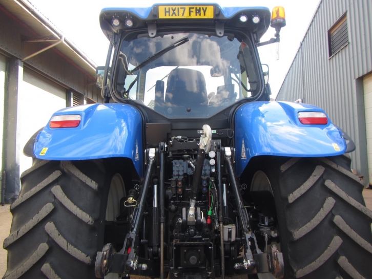 New Holland T7.270