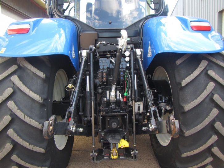 New Holland T7.270