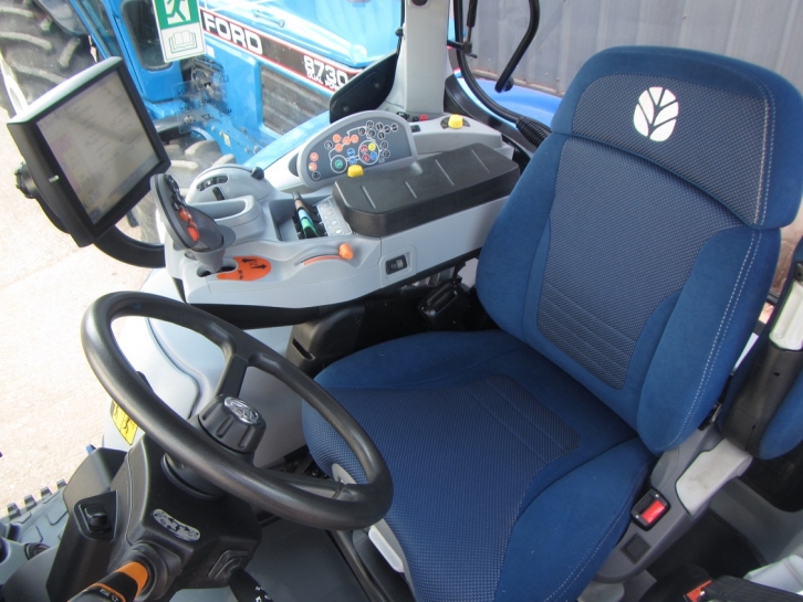 New Holland T7.270
