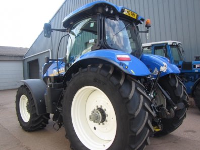 New Holland T7.270