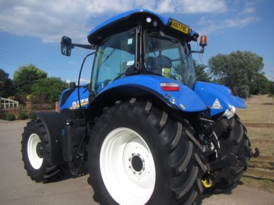 New Holland T7.210