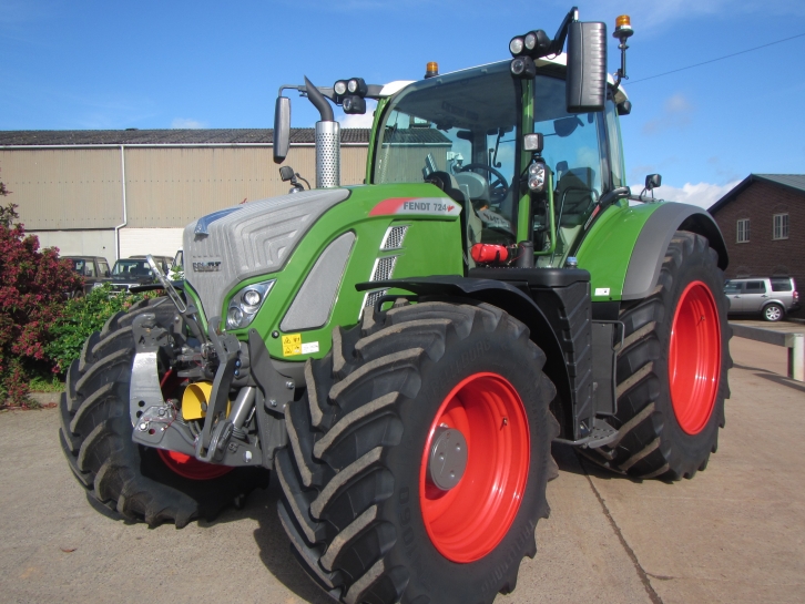 Fendt 724 Profi-Plus