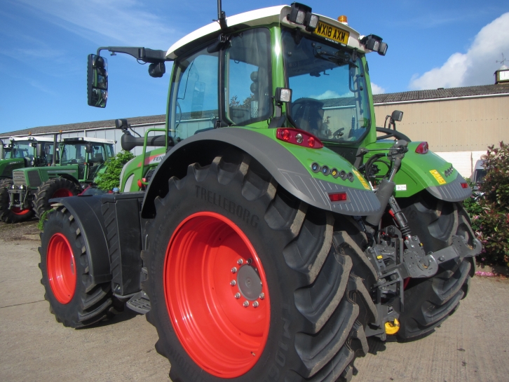 Fendt 724 Profi-Plus