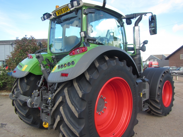 Fendt 724 Profi-Plus