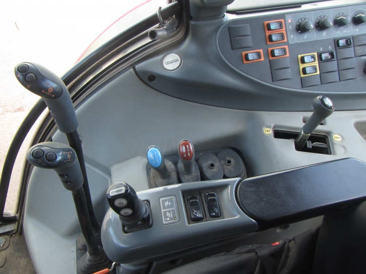 Valtra N92