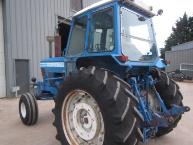 Ford 8700