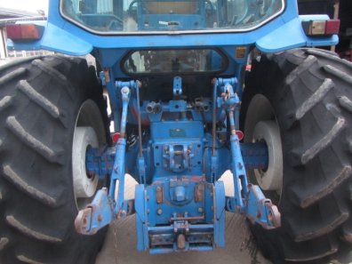 Ford 8700