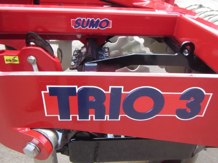 Sumo Trio 3