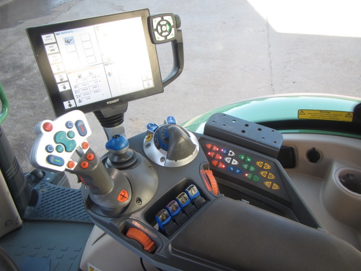 Fendt 724 Profi-Plus