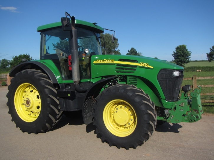 John Deere 7720