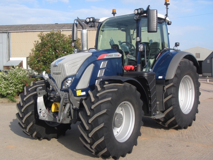 Fendt 724 Profi-Plus