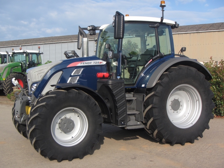 Fendt 724 Profi-Plus