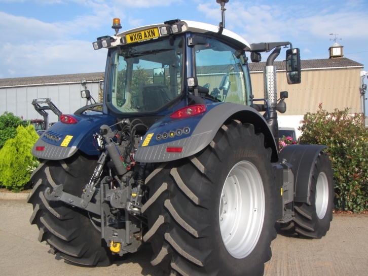 Fendt 724 Profi-Plus