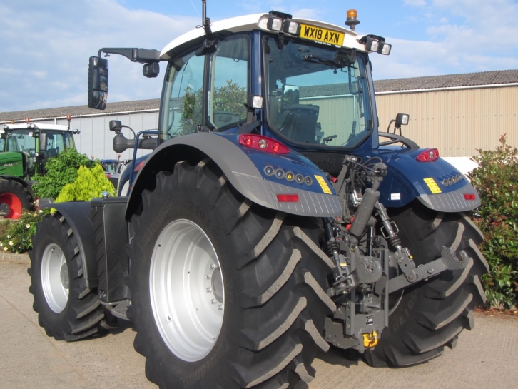 Fendt 724 Profi-Plus