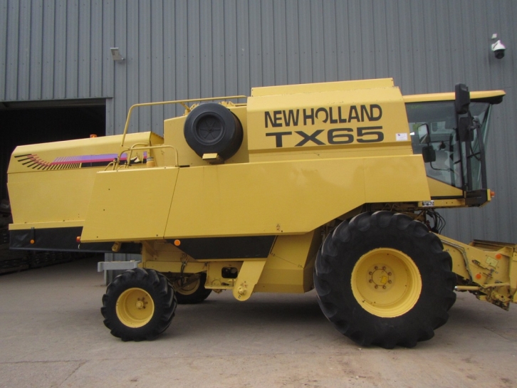 New Holland TX65
