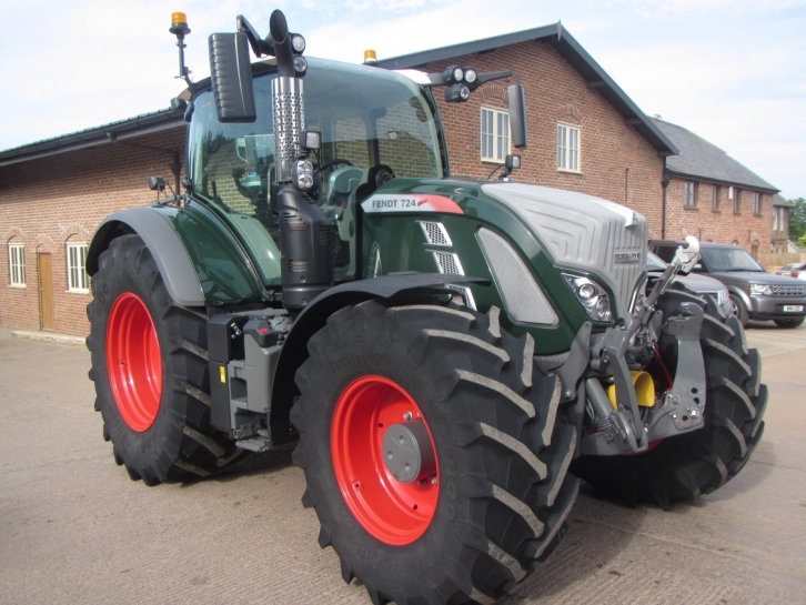 Fendt 724 Profi-Plus