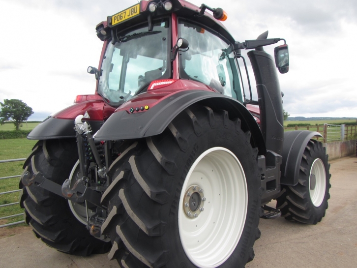 Valtra T214 Direct