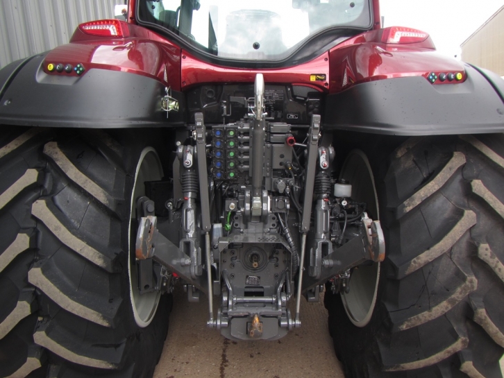 Valtra T214 Direct