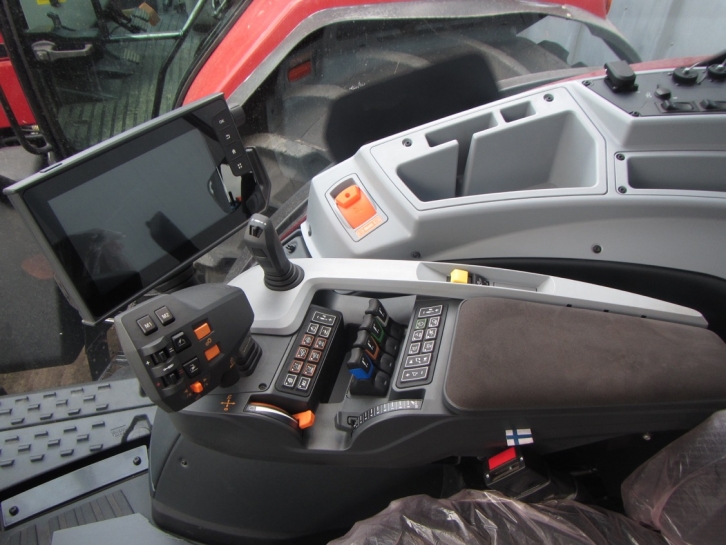 Valtra T214 Direct